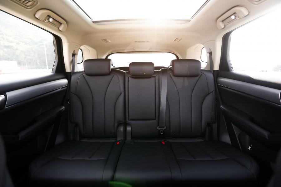 Интерьер BYD Tang 2018 года  (фото 3 из 22)